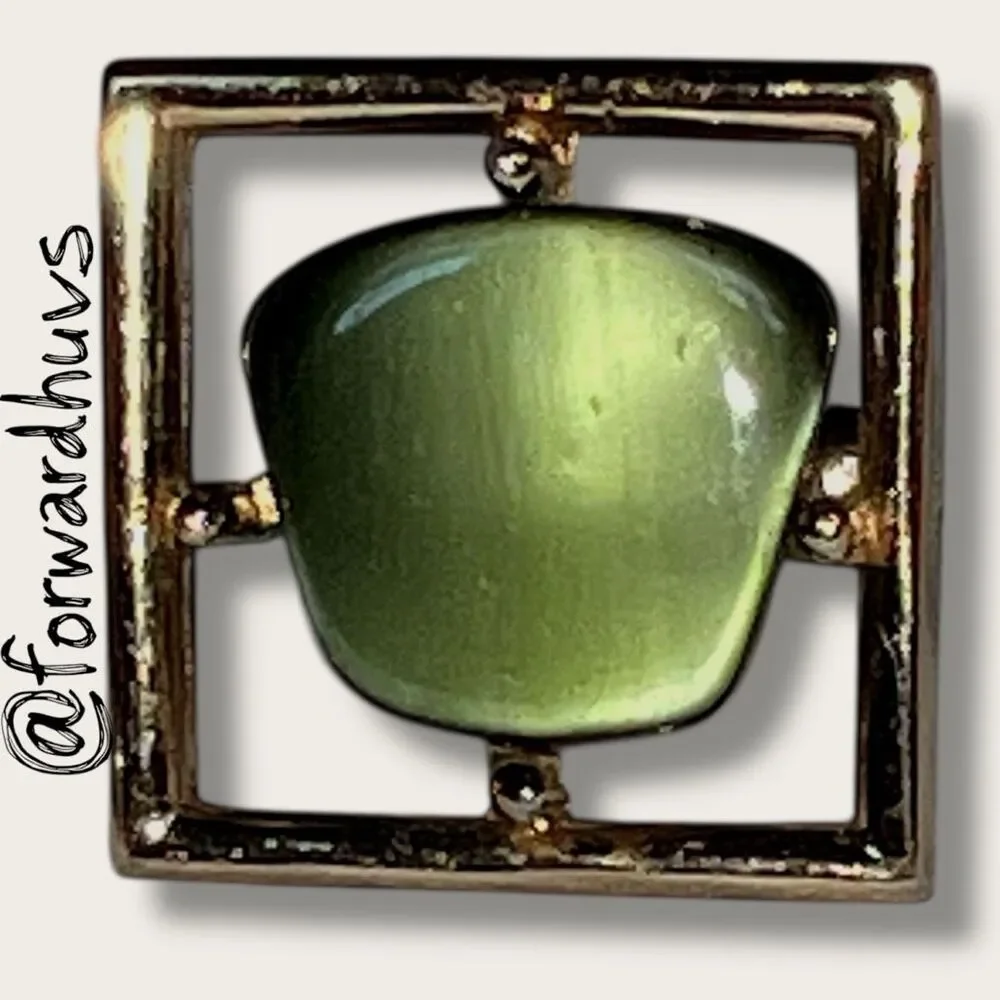 Sarah Coventry Gold Tone Cufflinks – 3/4” Green Stone